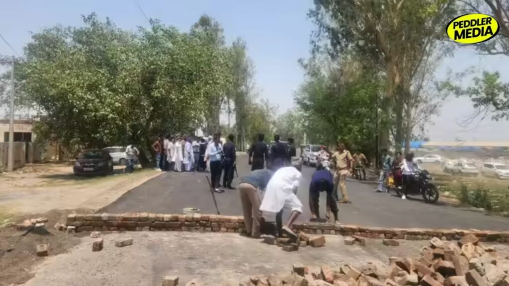 Haryana Farmer Built a House on road Bhiwani