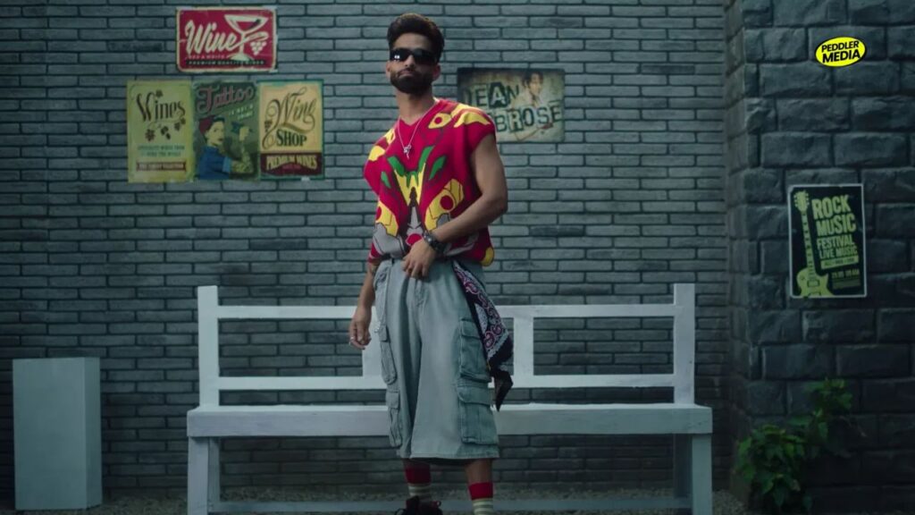 Billa Sonipat Ala wide fit outfit graphic vest cargo shorts in UPSIDE video