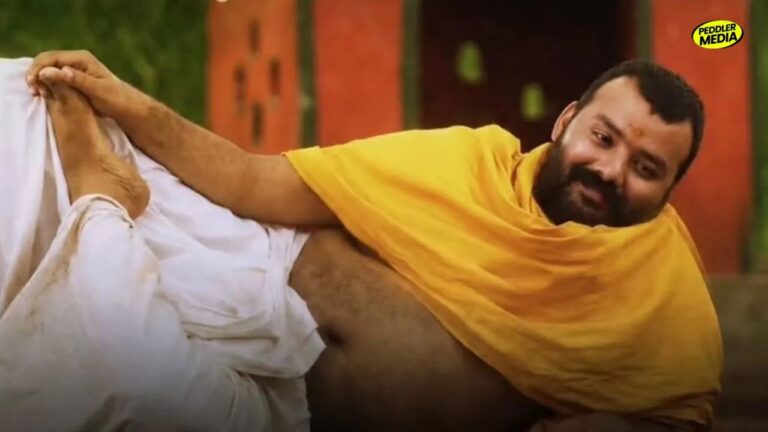 Hanuman Ansh movie still showing lead actor Shobhinaw Satyaa in character as Neem Karoli Baba